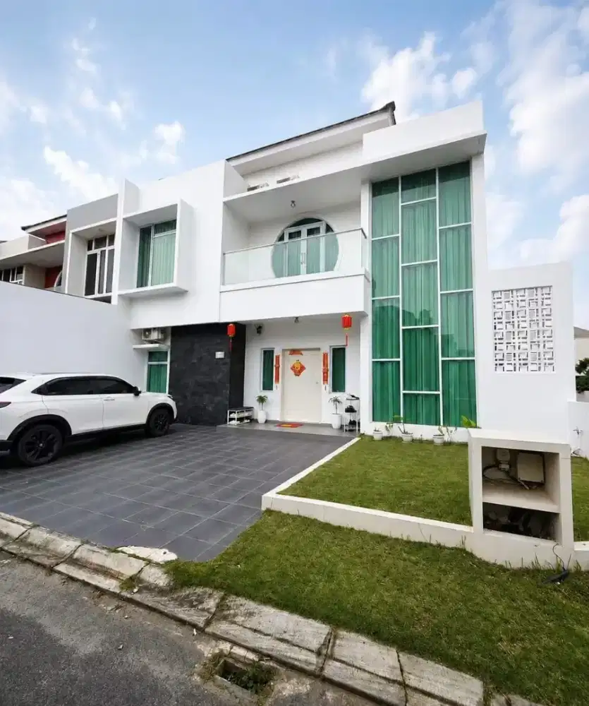Tinggal Bawa Koper!

 CLUSTER ORIENTAL HOOK