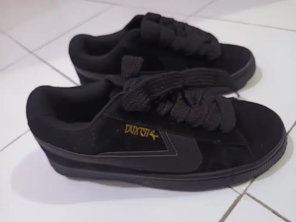 Sepatu anak/dewasa skolah dan jalan