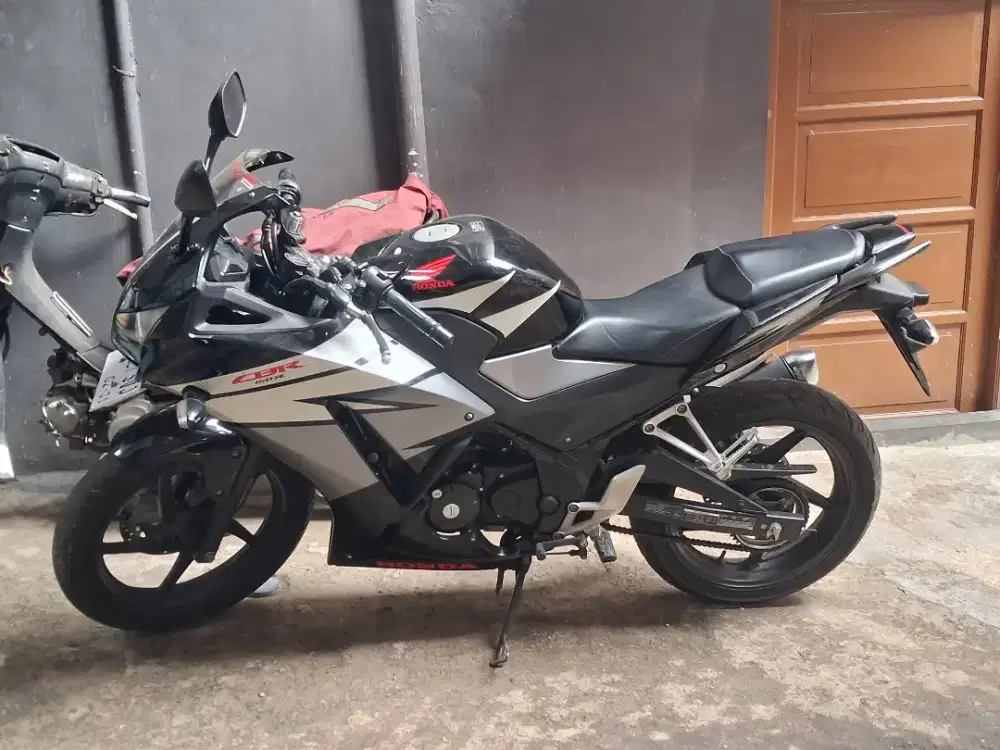 Jual cepat cbr 150r