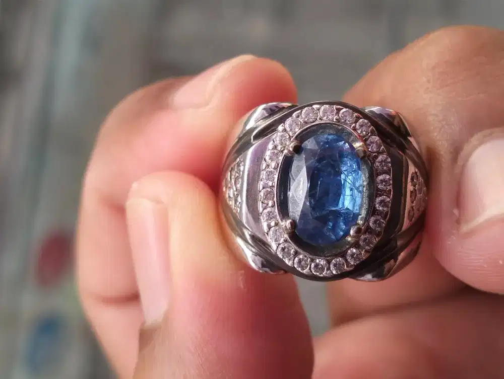Blue Sapphire Safir 2.93 ct Heat