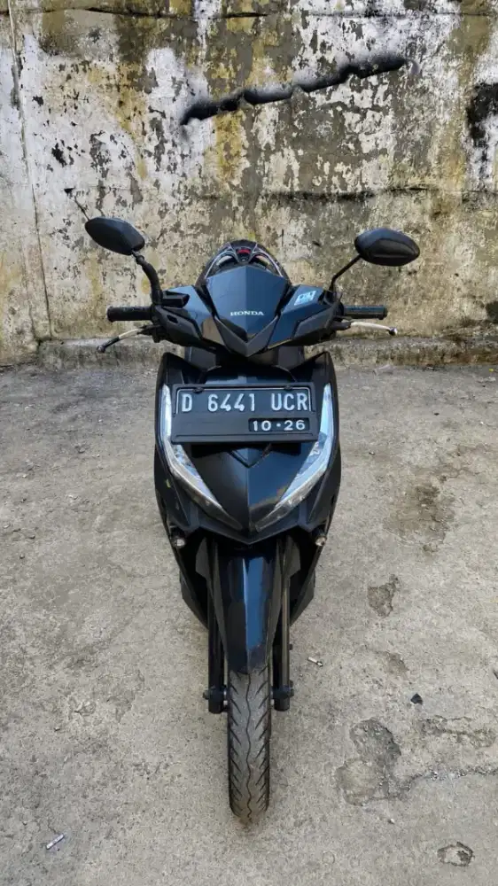 l bekas dengan tahun muda dan kilometer 15.000 km.