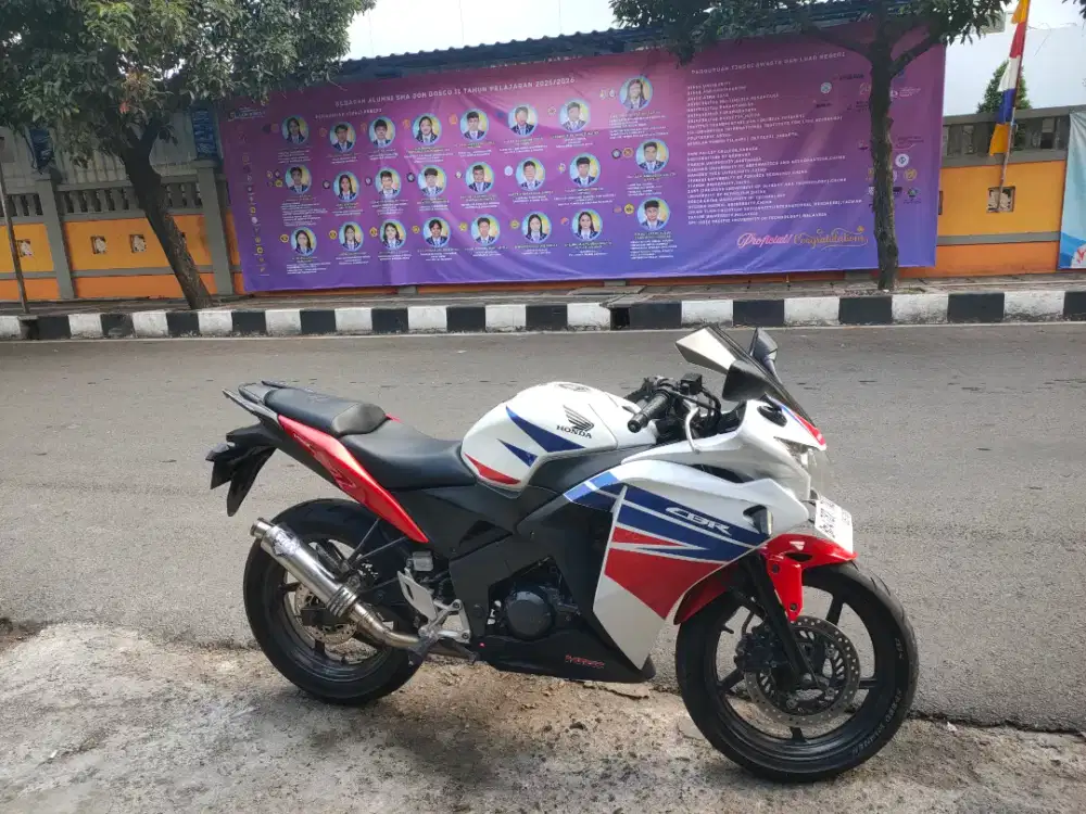 Honda cbr kpp 2013 cbr cbu 2013