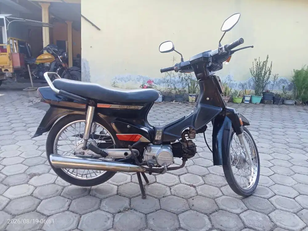 Dijual Honda Astrea Prima antik keluaran pertama th 1988