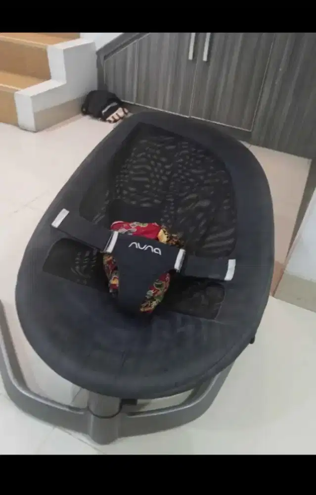 Bouncer Nuna like new