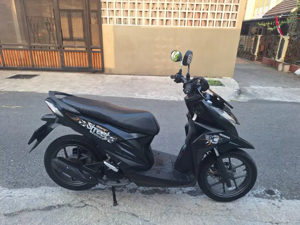 Beat street 2022 low km pajak baru bisa cash/kredit syariah TERMURAH