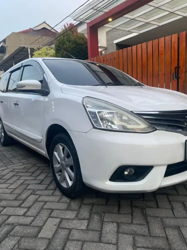 Grand Livina 2019/2018 XV Original istimewa dr baru