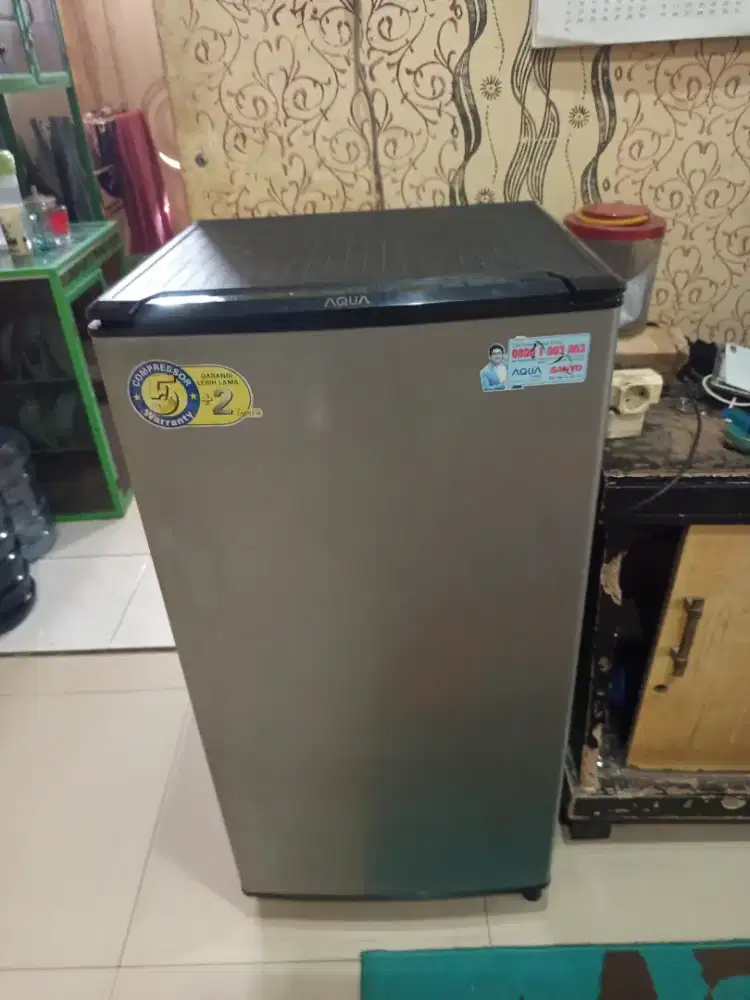Kulkas Aqua 1 pintu