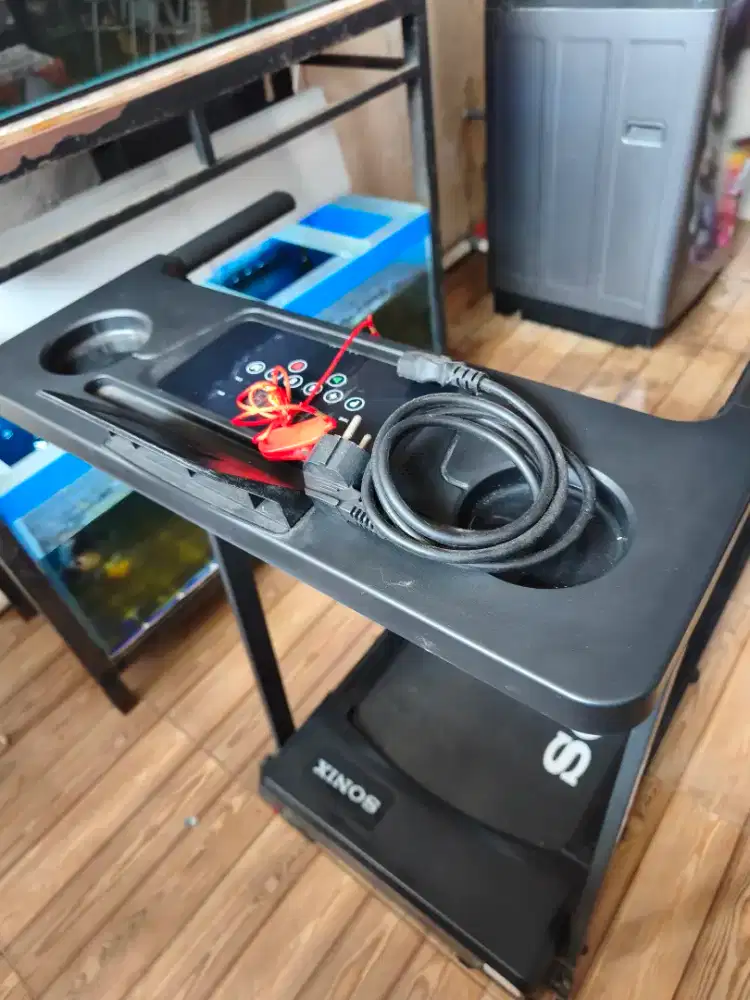 Treadmill listrik Sonix