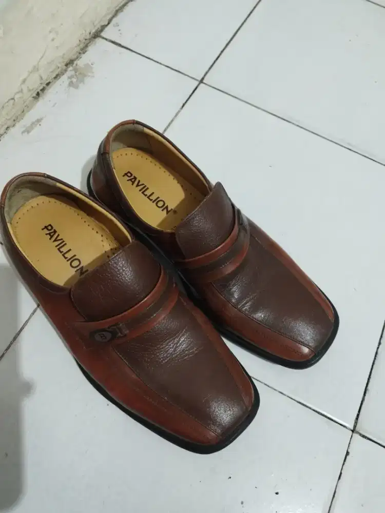 Sepatu kulit PAVILLION Premium no 40