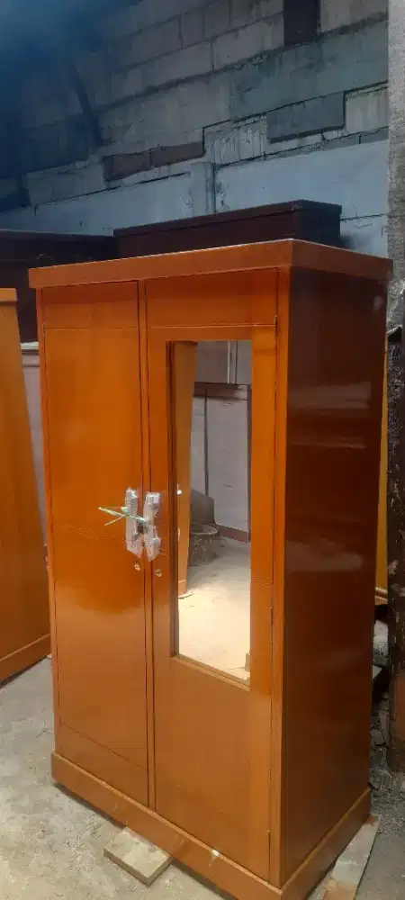 Almari pakaian kost,asrama,penginapan