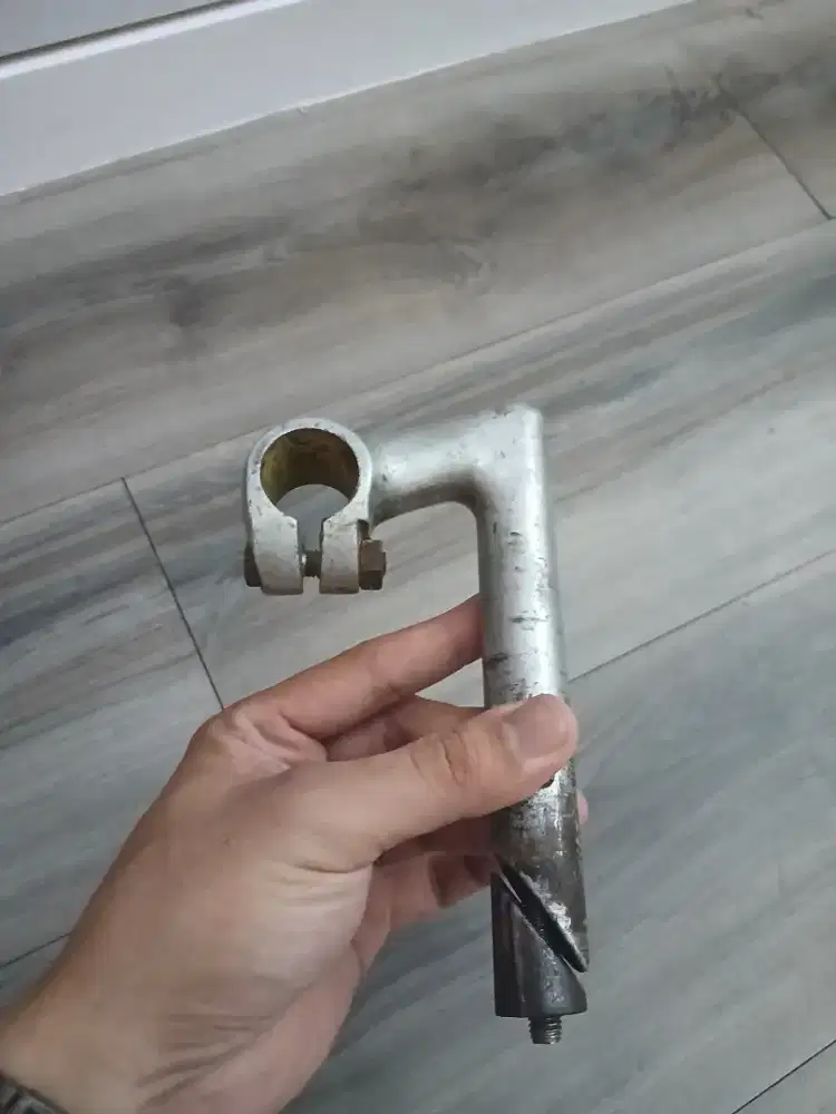 Stem kalloy KY-60