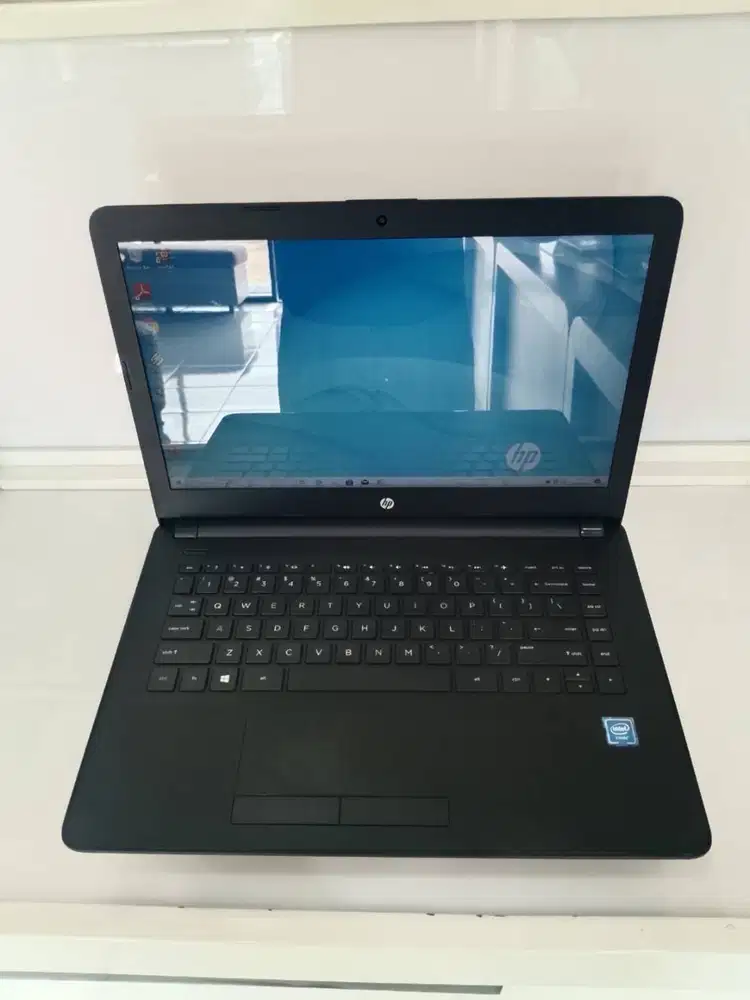 HP 14-bs1451TU FISIK SANGAT MULUS KONDISI NORMAL