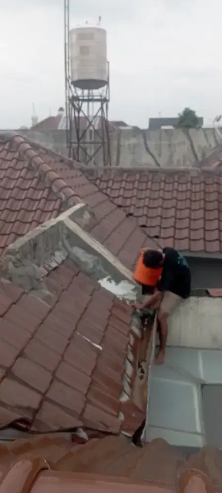 Rumah bocor Pipa air bocor