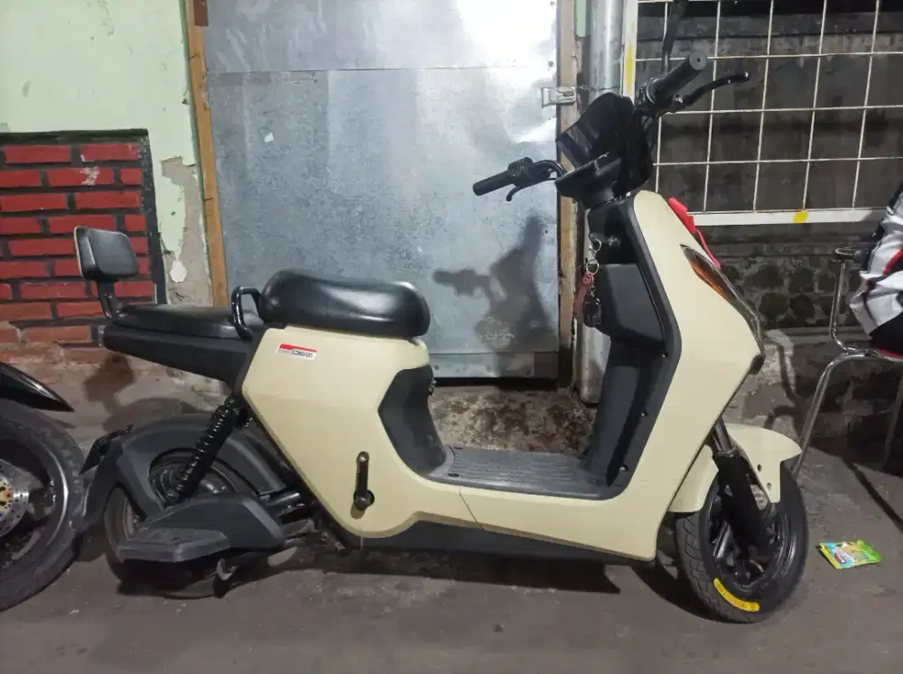Jual speda listrik uwinfly d60