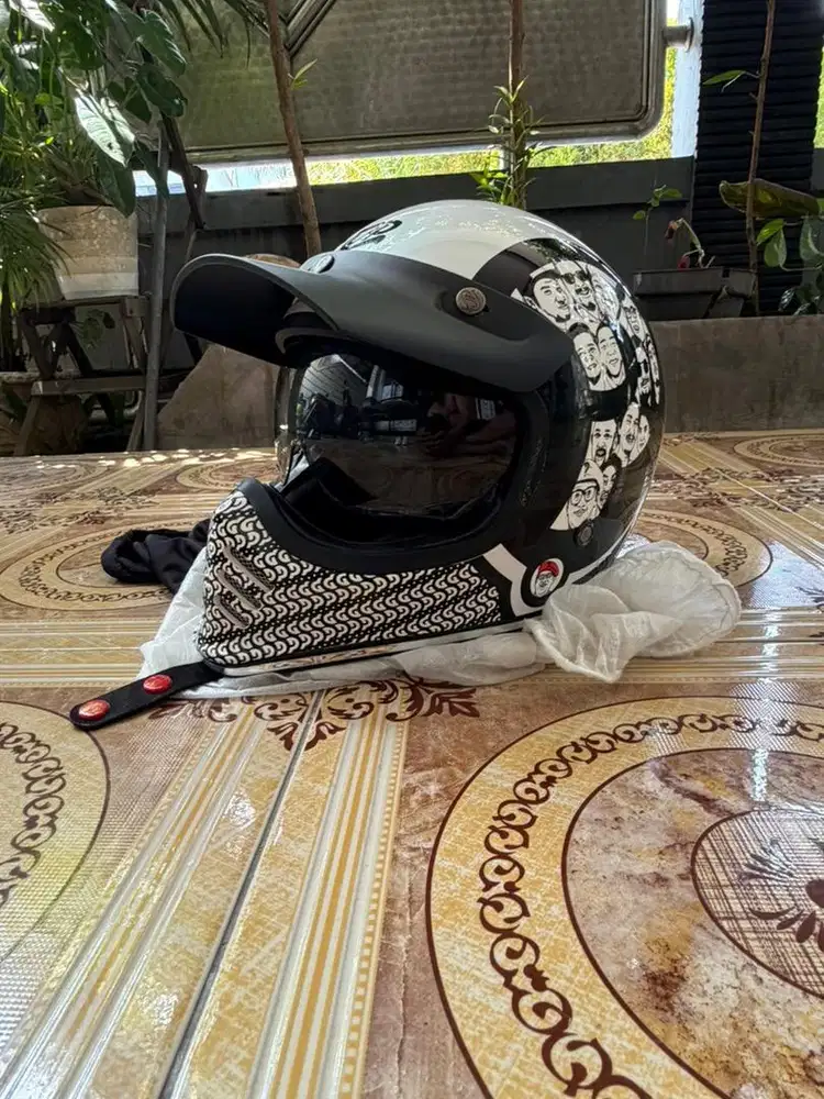 dijual helm prediksi (simpatisan )