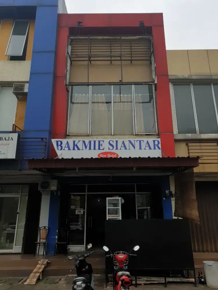 Dibutuhkan karyawan untuk rumah makan non-halal