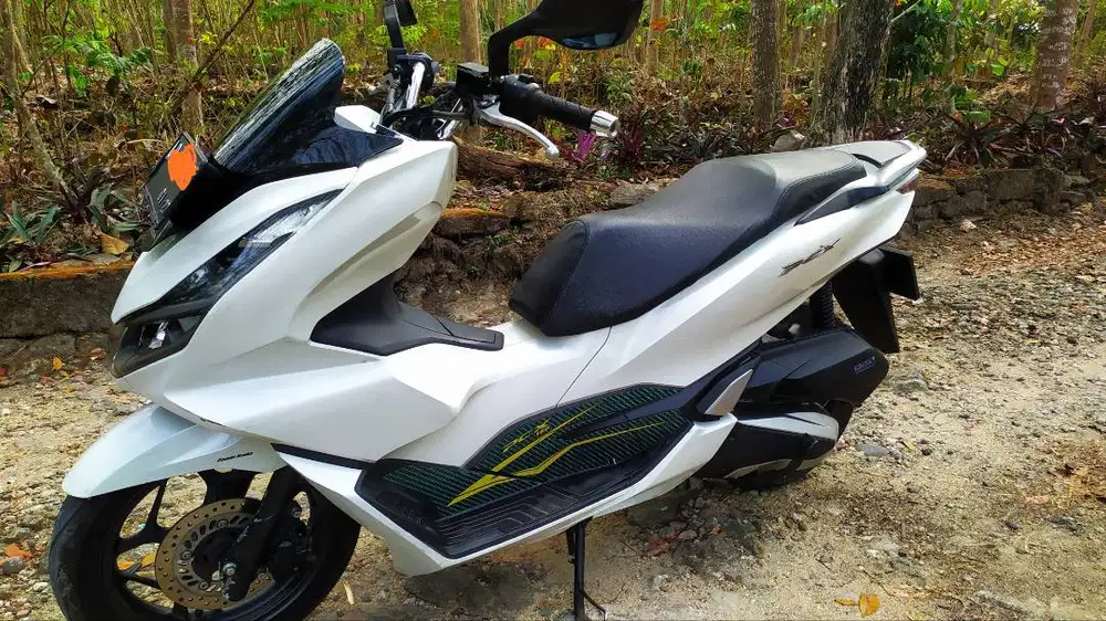 HONDA PCX DIJUAL BUTUH UANG