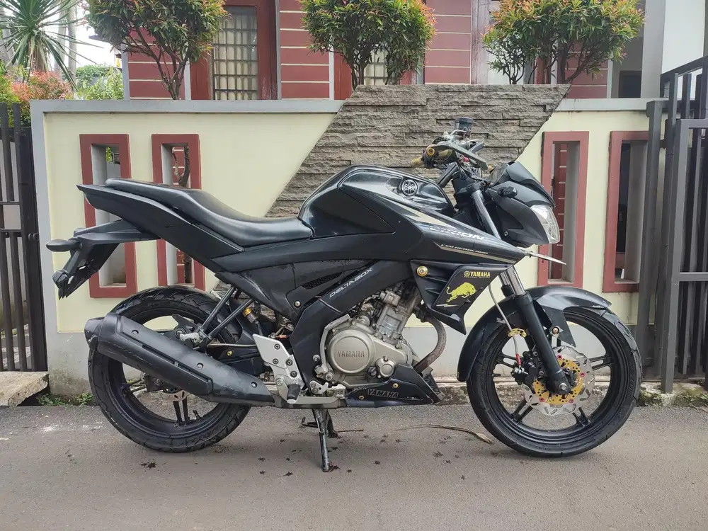 VIXION S TAHUN 2017 CAKEUP PLAT TANGSEL