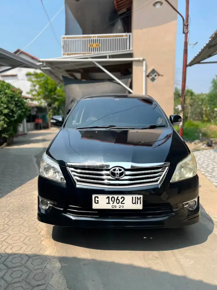 Kijang Innova g luxury 2012