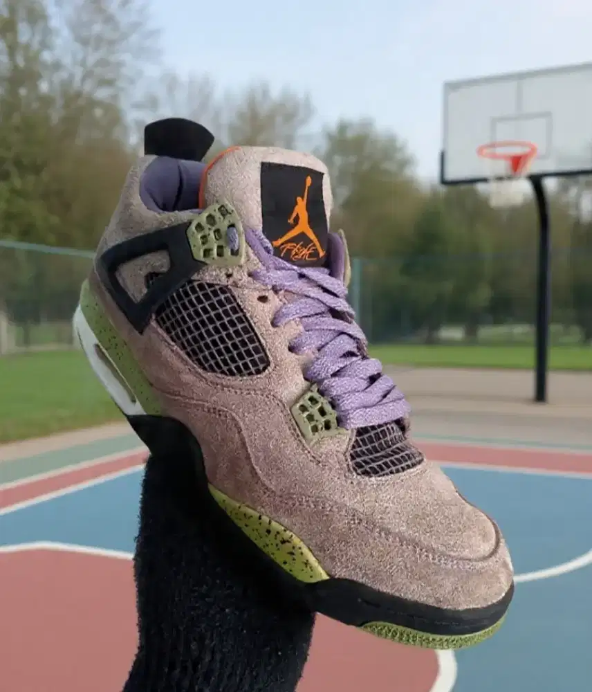 Sepatu Basket Nike Jordan Retro 4 size 45