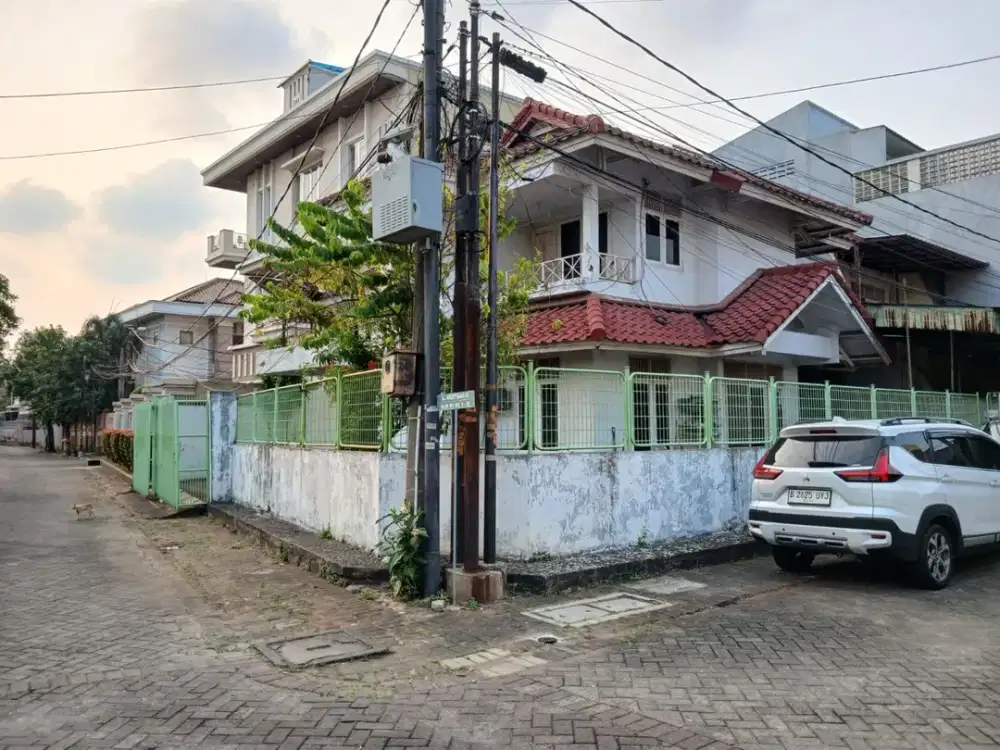 Di Bawah NJOP!! Dijual Rumah Hoek Murah Rumah Citra Garden 2 Luas 268 Meter
