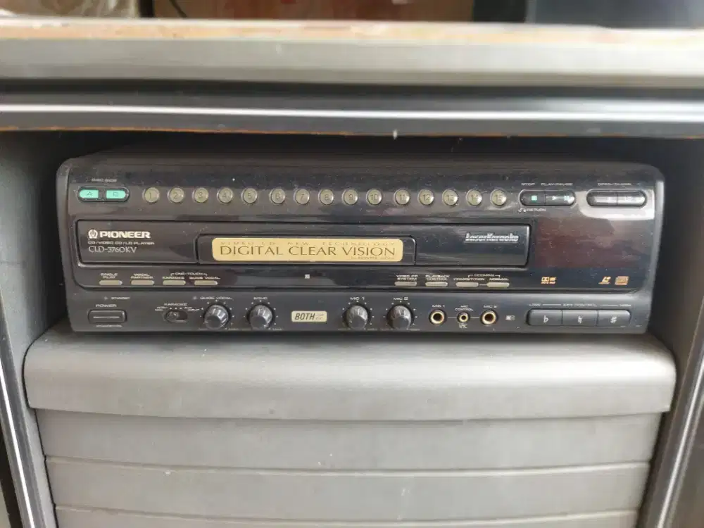 Dijual laser disc merk pionner