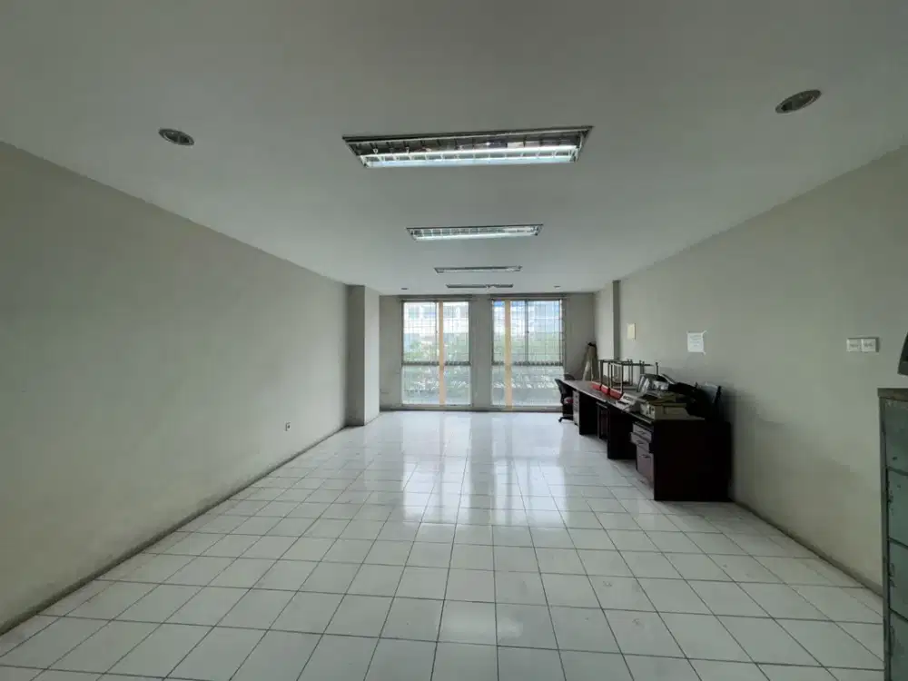 Dijual Ruko 4 Lantai Cempaka Mas Via Lelang