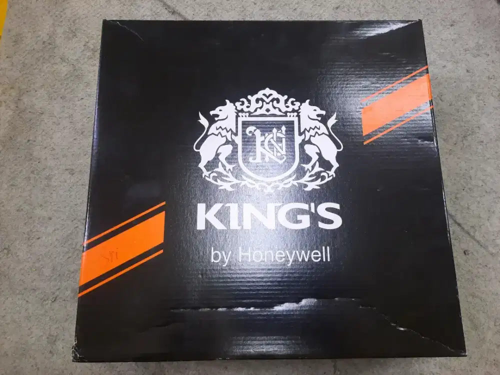 Sepatu safety kings