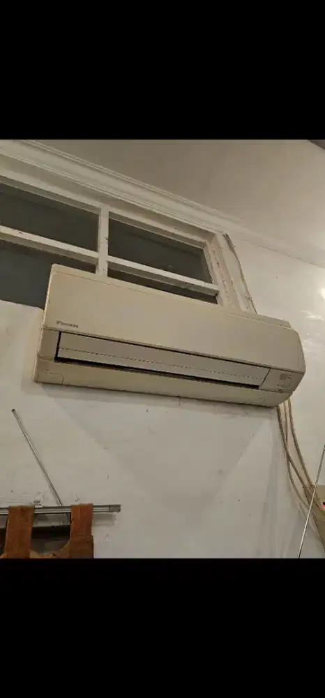 Ac Daikin 1,5 PK
