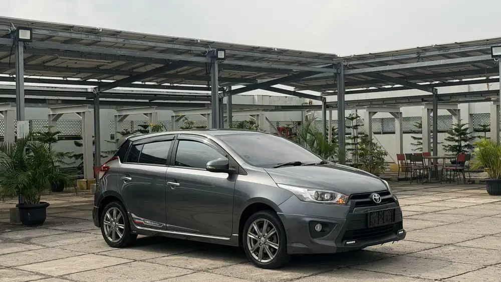 TOYOTA Yaris S 1.5 TRD Sportivo 2015