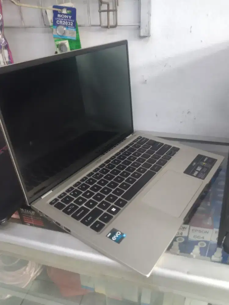 Laptop Acer swift 3  intel evo i7,16GB RAM, SSD 512 GB