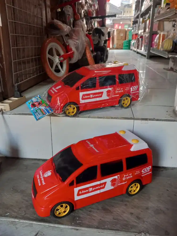 Mainan Anak Mobil Lion parcel