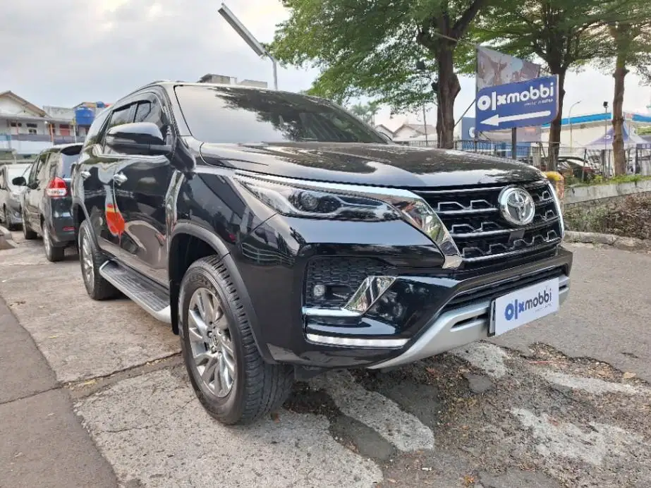 Pajak Panjang - Toyota Fortuner 2.8 4x2 VRZ Solar-AT 2022