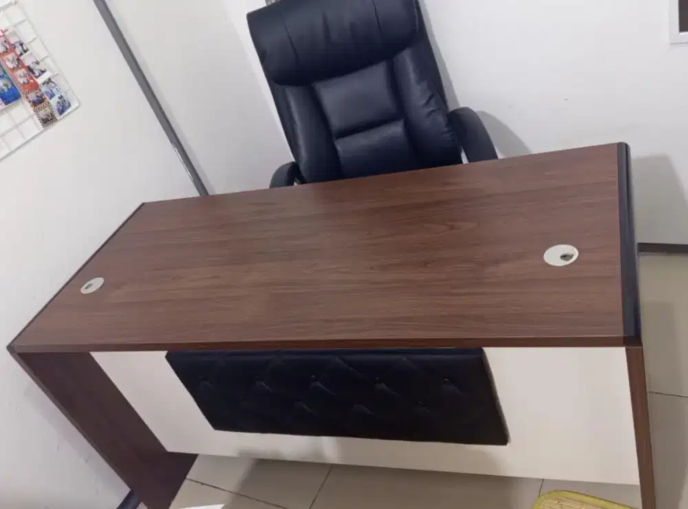 Set meja kursi informa