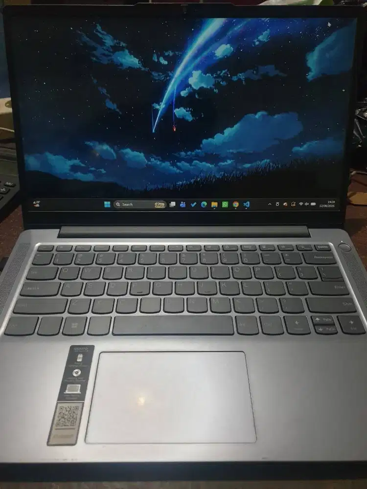 Lenovo ideapad slim 3 14IAH8