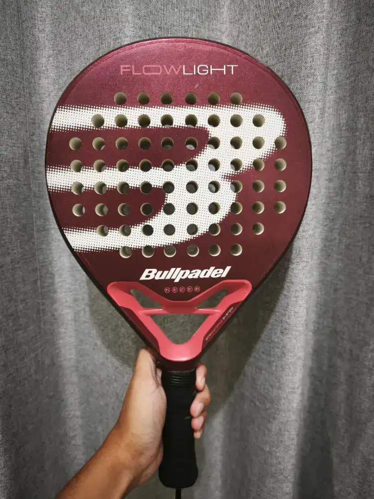 Raket Padel Bullpadel Flow Light 2025
