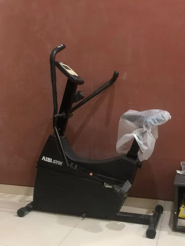 SEPEDA STATIS AIBI GYM