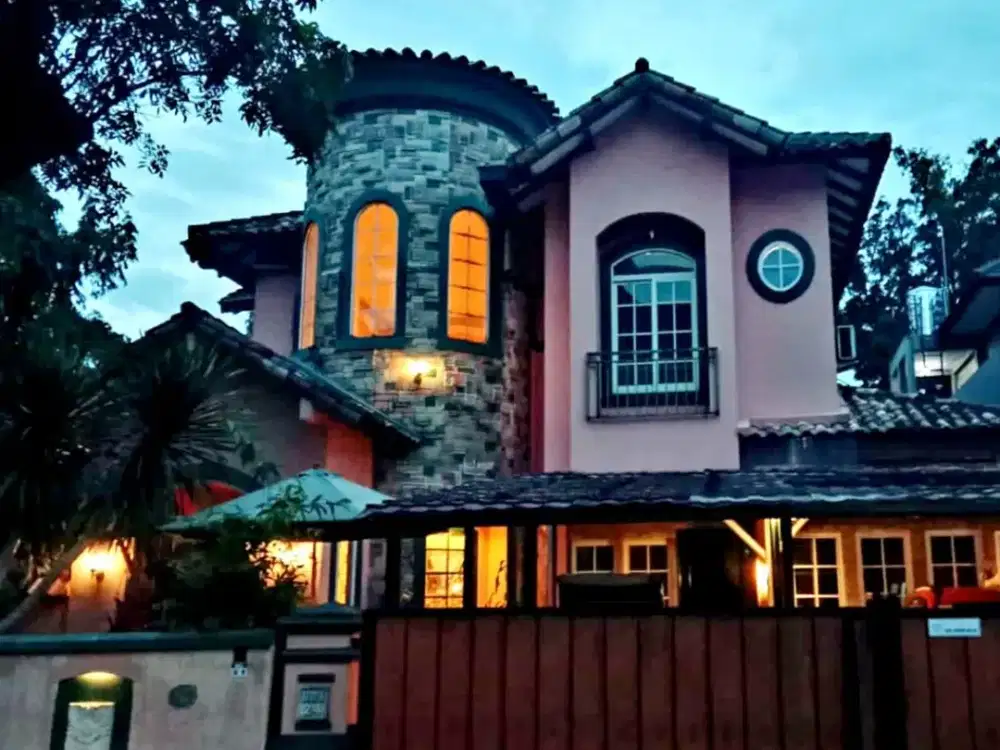 Dijual Rumah Lama Kondisi Bagus Siap Huni Lokasi Strategis Dekat Bxc Mall di Bintaro Tangsel Ar 18030