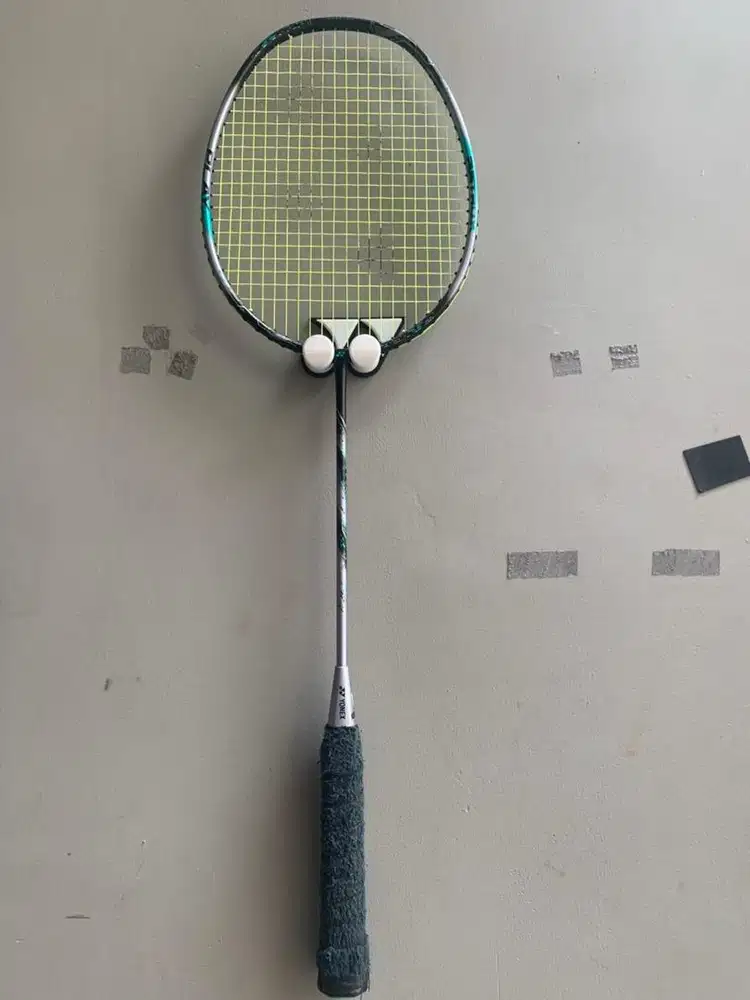 Raket Yonex Astrox 88 Play + Bonus Tas Hundred Large