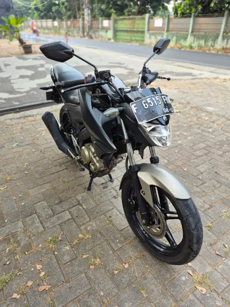 Dijual Yamaha Vixion tahun 2017 surat lengkap