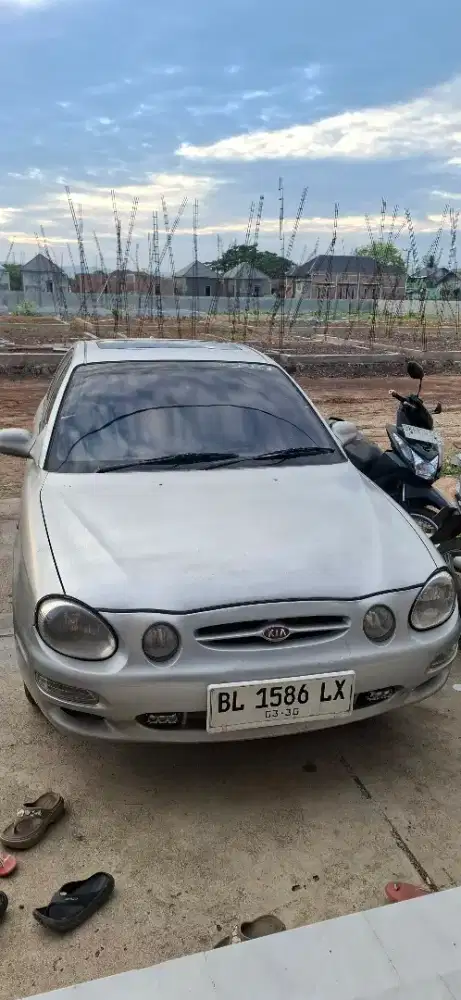 Kia shuma 1.8. Tahun 2001