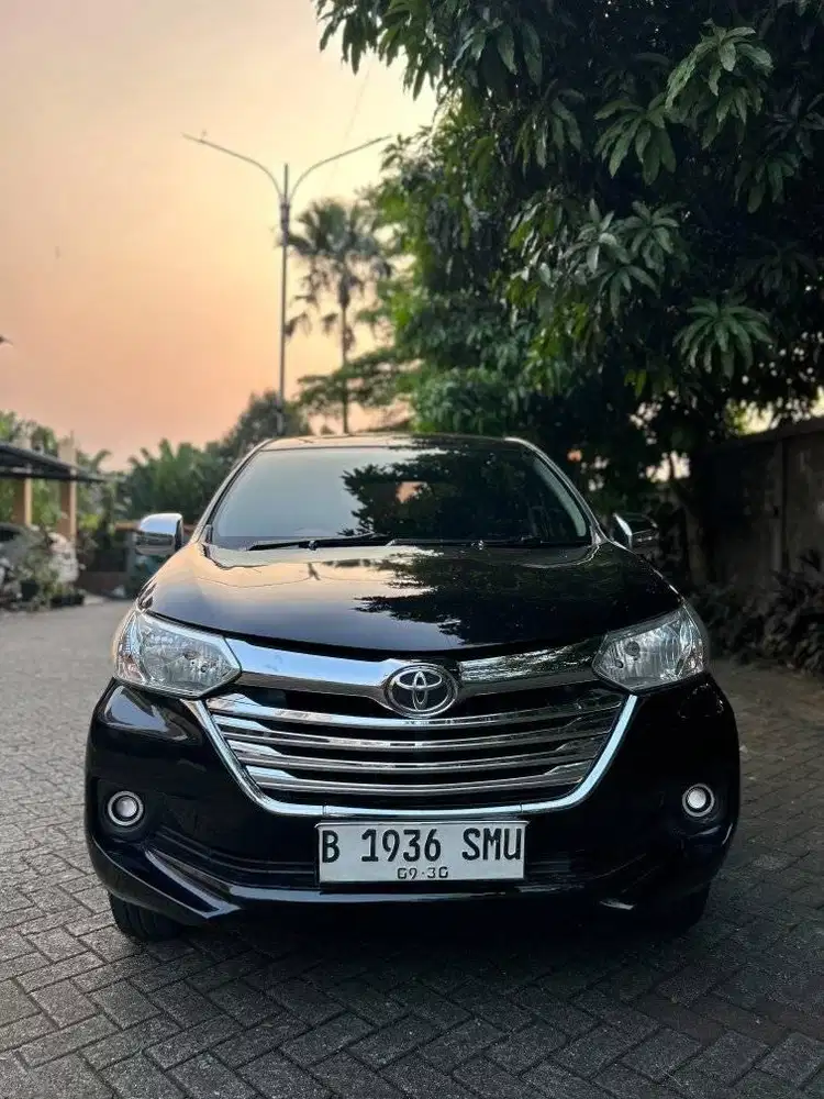 Toyota Grand Avanza G Th 2015 a/t Hitam Mulus Terawat DP 10 Jt