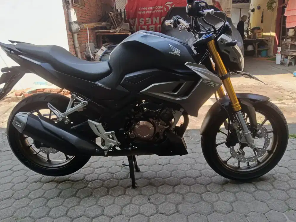 Honda cb150R 2023 N kab mulus 99% pajak baru/STNK 2028 fuul orsinilan