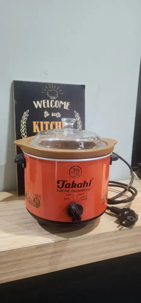 Preloved Slow Cooker Takahi 0.7 liter