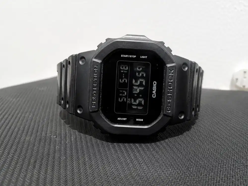 Casio G-Shock DW-5600E / modul 3229.