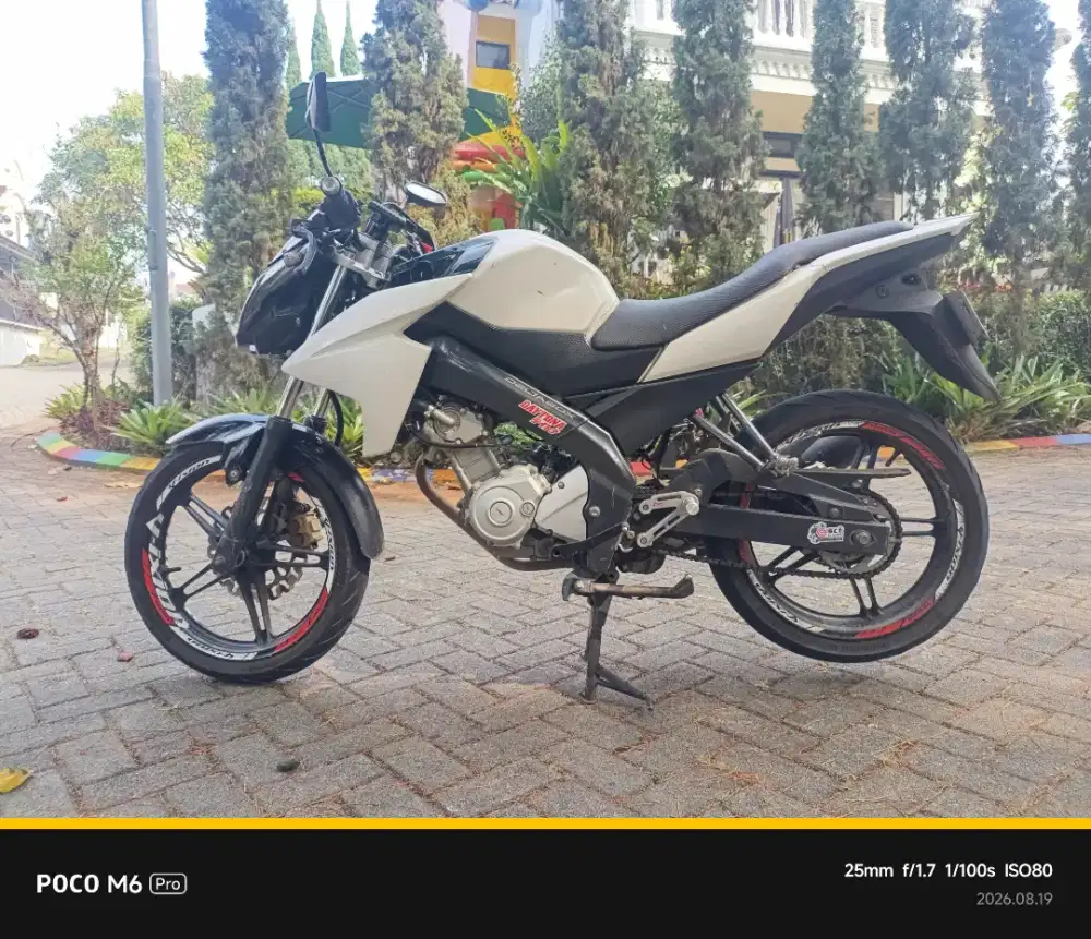 New Vixion Lightning 2013