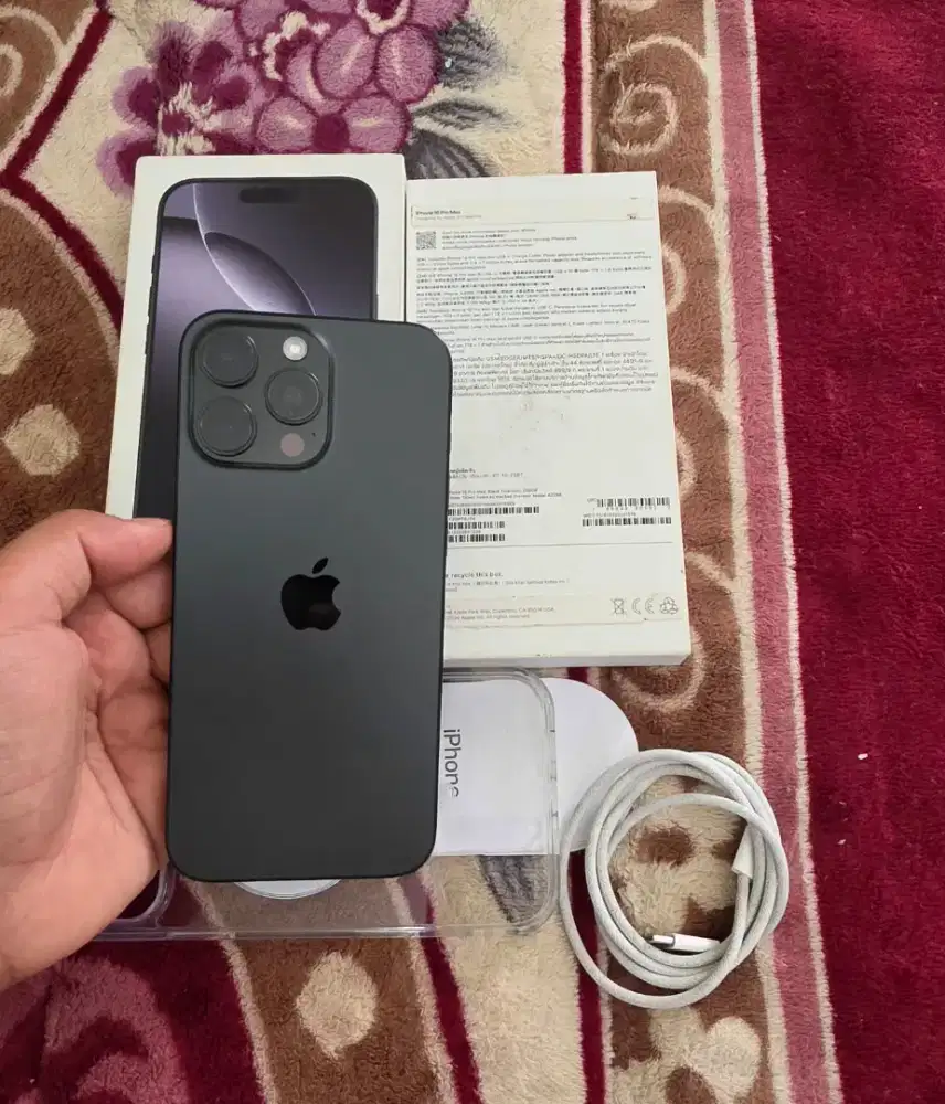 iPhone 16 pro max 256gb mulus like new,lengkap fulset origina,istimewa