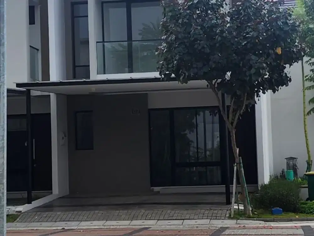 TURUN HARGA DIJUAL Rumah Cluster 2 Lantai dengan Posisi Hoek di Cluster Califfornia, PIK 2