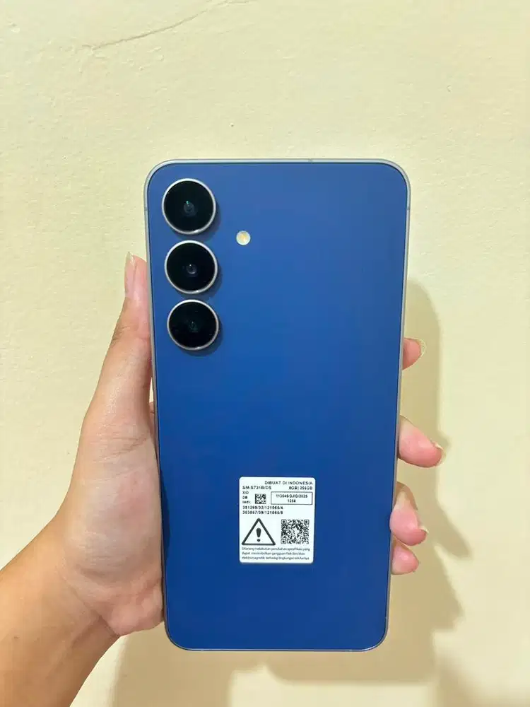 Samsung S25Fe Ram 8/256 gb warna biru baru 3 bulan pakai
