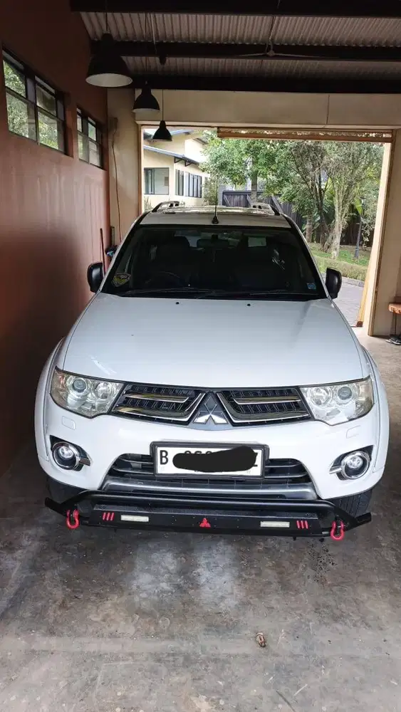 MITSUBISHI PAJERO SPORT 2.5 4X4 DAKKAR DIESEL AT (2014)